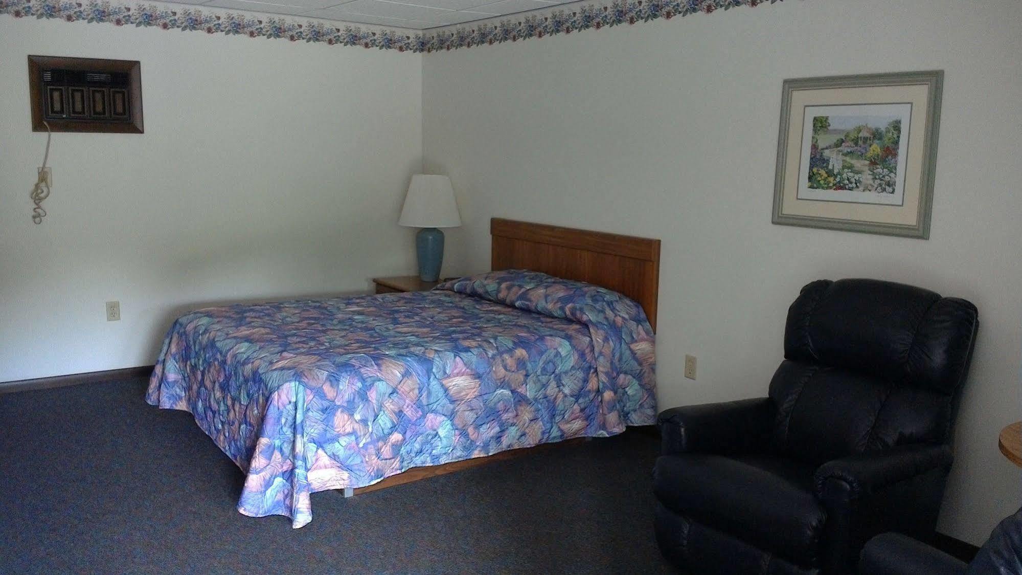 Brentwood Motor Inn Marquette Extérieur photo