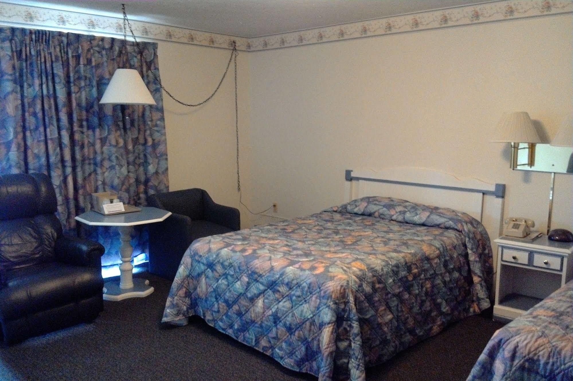 Brentwood Motor Inn Marquette Extérieur photo