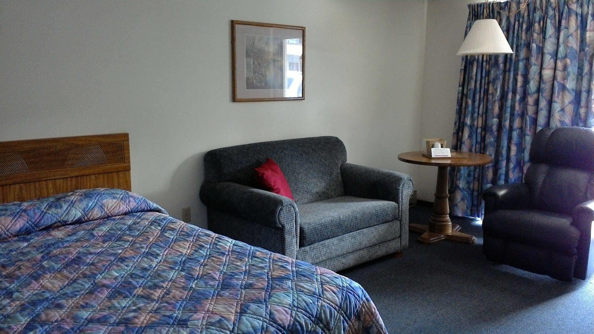 Brentwood Motor Inn Marquette Extérieur photo