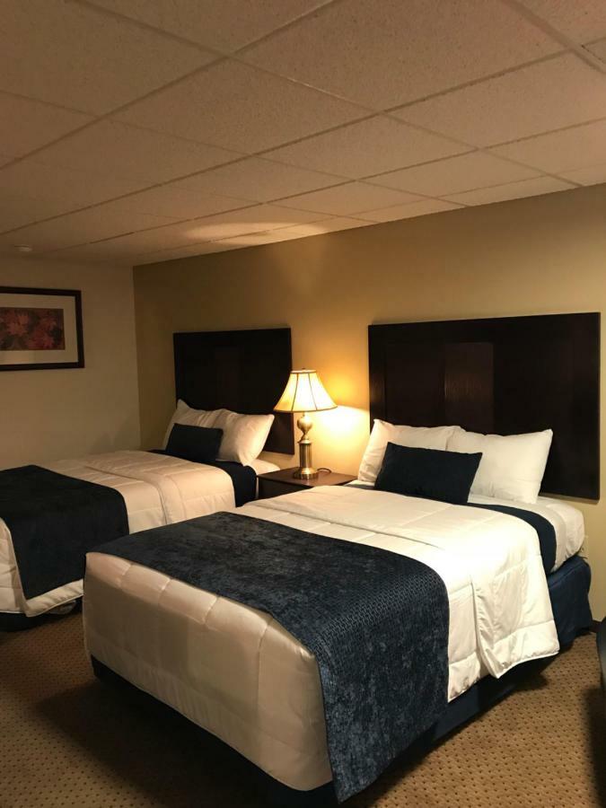Brentwood Motor Inn Marquette Extérieur photo