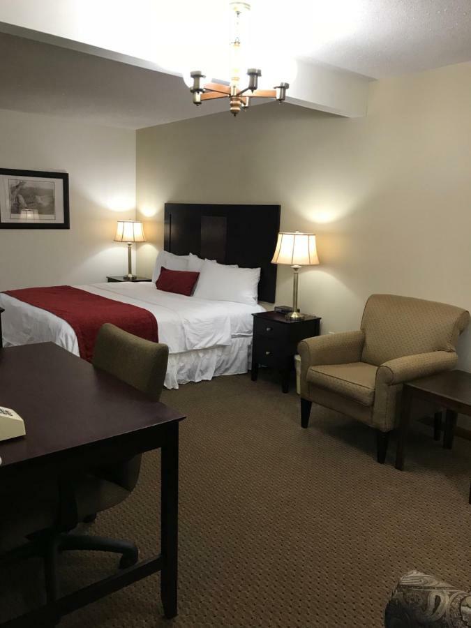 Brentwood Motor Inn Marquette Extérieur photo
