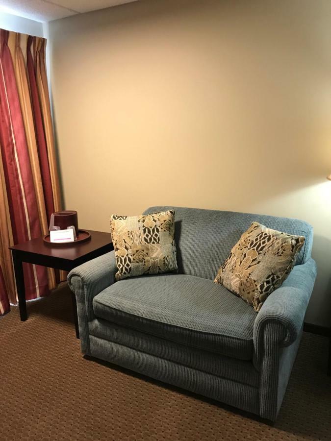 Brentwood Motor Inn Marquette Extérieur photo